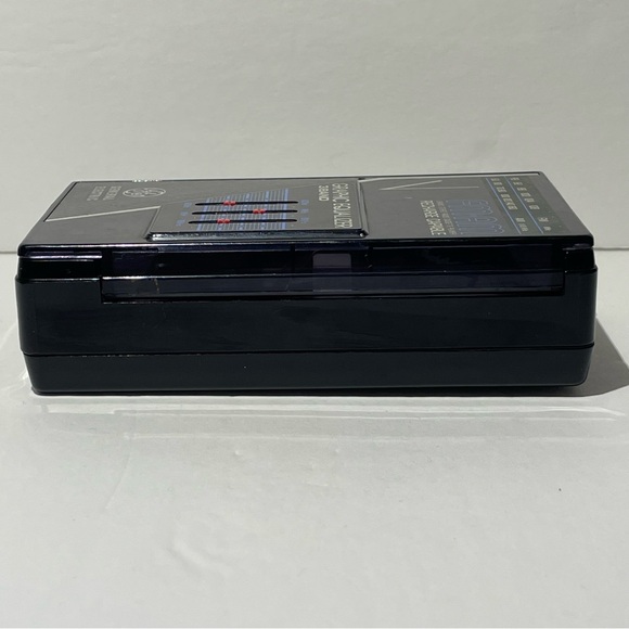 FOR PARTS Vintage General Electric Cassette Player 3 Band Radio 3-5444A - Picture 3 of 8